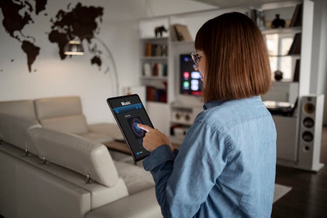 young-woman-using-home-technology(1)